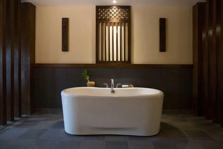 Bathroom 3, TianQingSheHotel, Dêqên Tibetan
