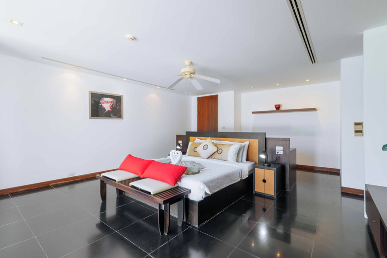 Room 4, Seaview Own Pool Full-Time Maid V302, Phuket Island