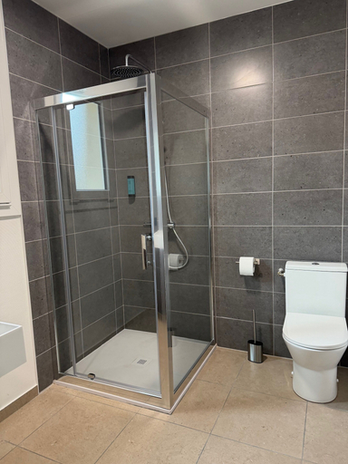 Bathroom 5, Le moulin de barette, Haute-Loire