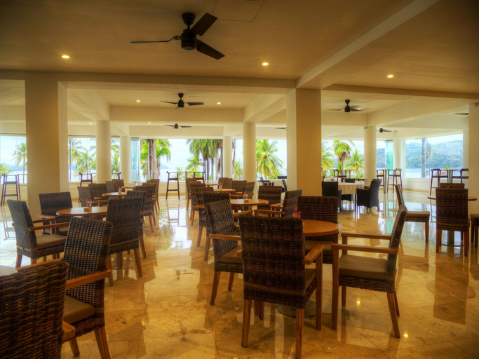 Food & Drinks, Casabaio Paradise Resort, North Minahasa