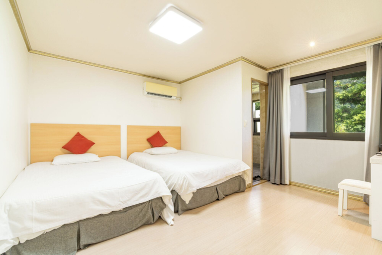 Bedroom 3, Dammora Resort, Seogwipo