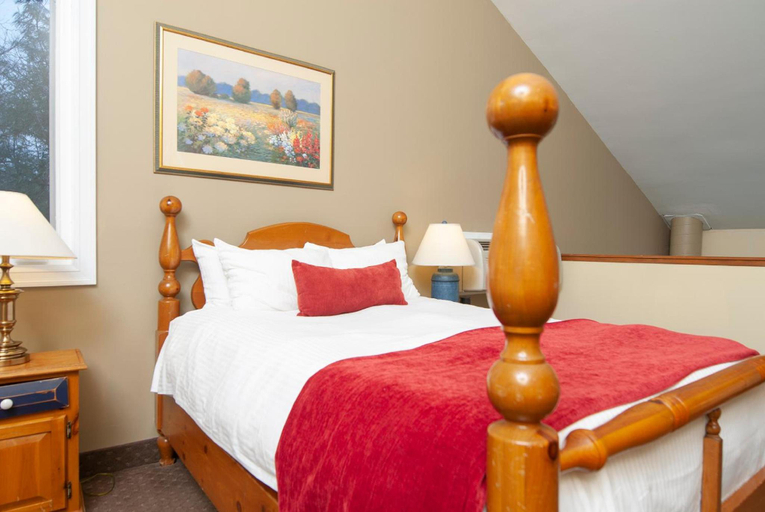 Bedroom 3, Rocky Crest Golf Resort, Parry Sound