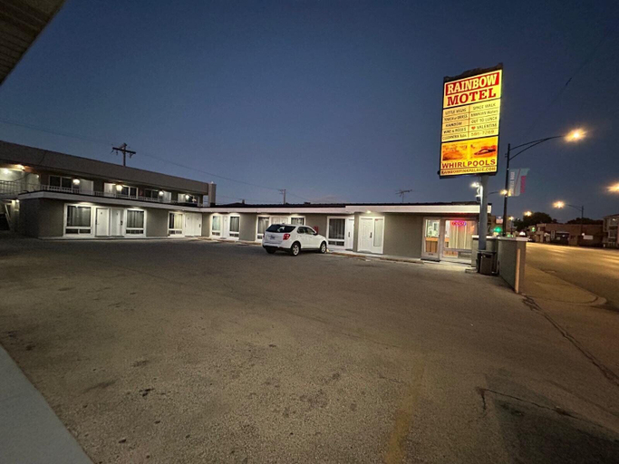 Others 1, Rainbow Motel, Cook