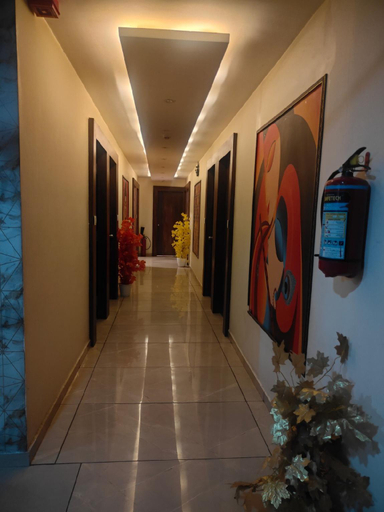 Public Area, Hotel V R Villa, Vadodara
