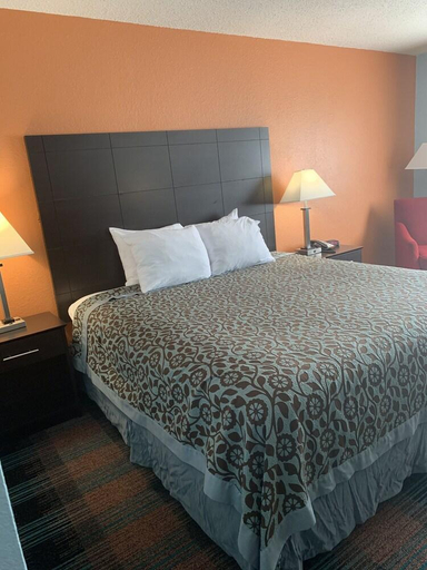 Bedroom 4, SUNRiSE INN, Greenwood