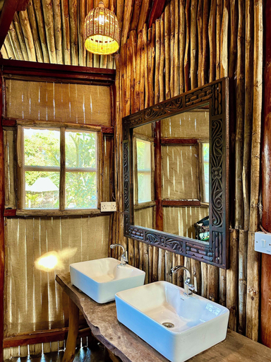 Bathroom 5, Staysocial Diani-Backpackers &Social Hub, Msambweni