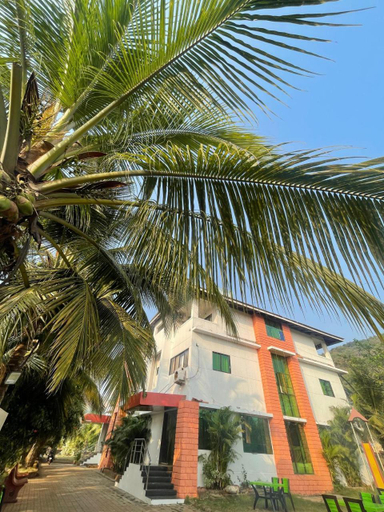 Entrance 2, Blue Diamond Dapoli, Ratnagiri