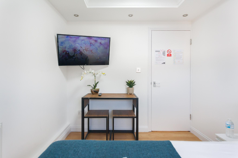 Others 5, Camden City Center Apartments, London