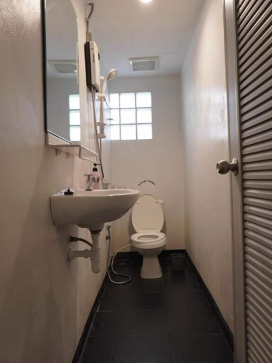 Bathroom 2, 333 Mini House and Cafe, Muang Chiang Mai