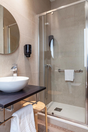 Bathroom 4, Mediodia, Madrid