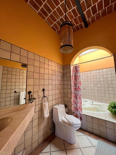 Bathroom 5, Mama Chuy Hotel Villas, Jocotepec