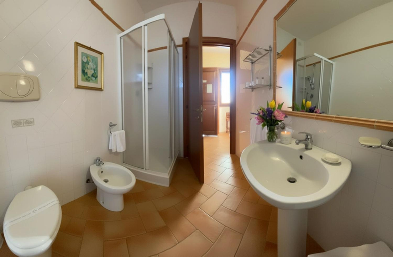 Bathroom 4, Hotel Ristorante Le Querciolaie dei Ricci, Grosseto