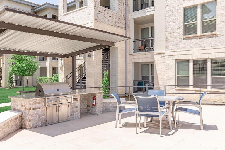 BBQ/picnic area, Landing Apartments Conroe Near Panorama Village, Montgomery