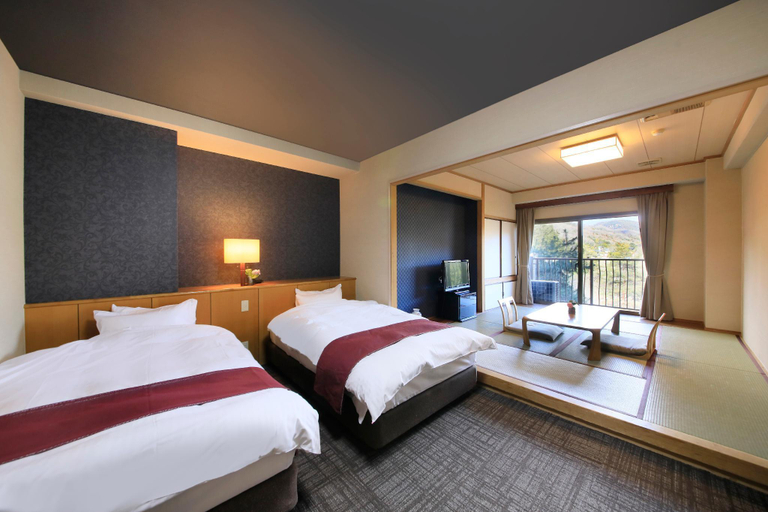 Bedroom 3, Hotel KAMOGAWASO, Takehara