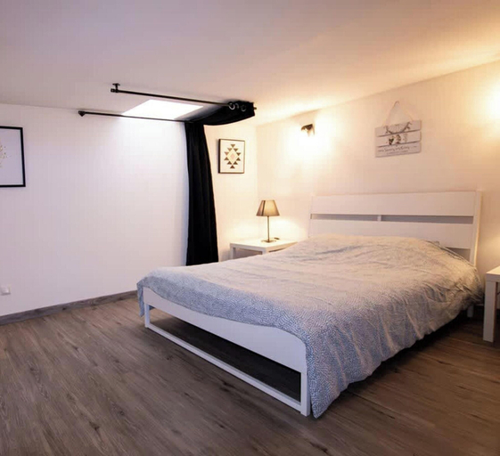 Room 5, Le Grenier Wifi 2 Pers Centre Ville Bollaert, Pas-de-Calais