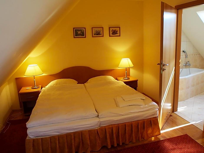 Bedroom, Bielany, Środa Śląska