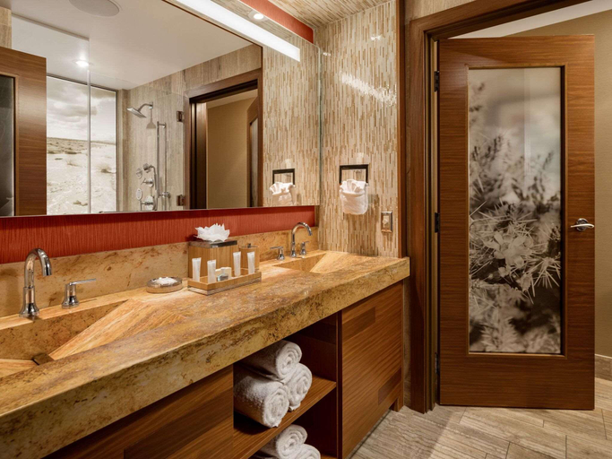 Bathroom 5, Vee Quiva Hotel Casino, Maricopa