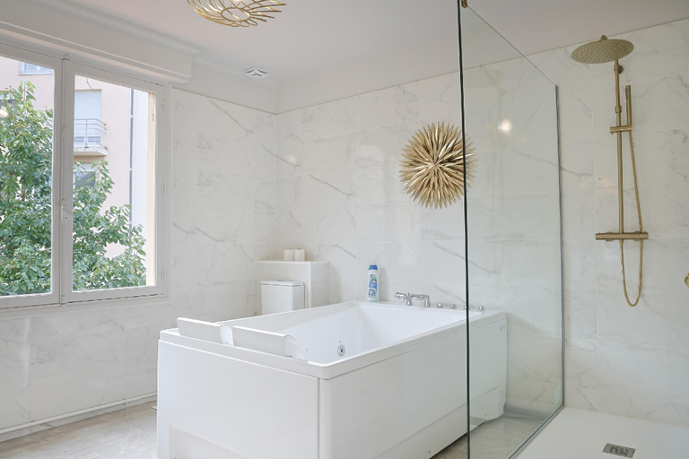 4, Erawan Boutique Hv Tel, Eure