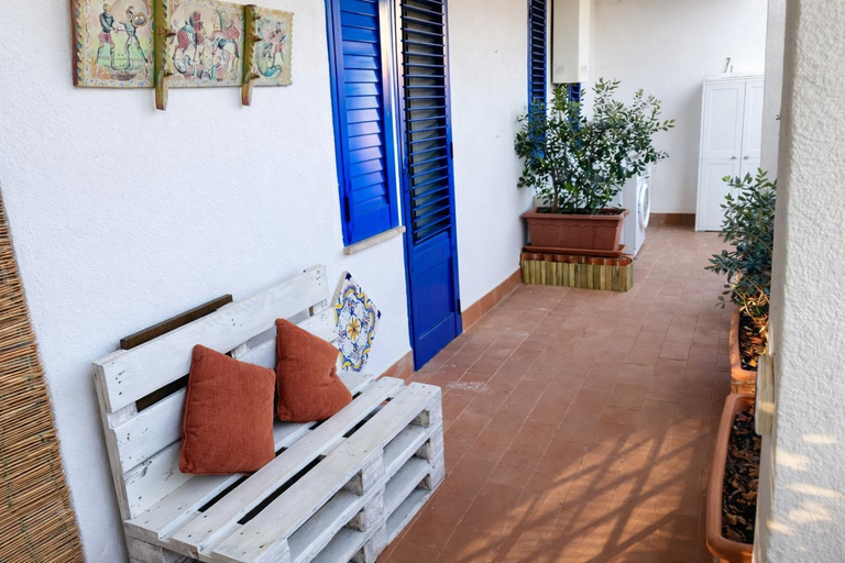 Others 4, Mondello House, Palermo