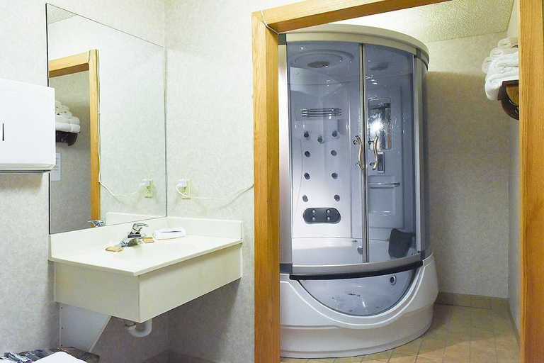 Bathroom 3, Argo Inn and Suites, Clear Creek