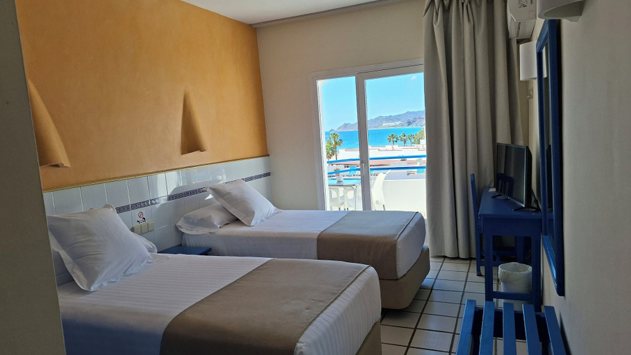 Bedroom 3, Hotel Playa Bocaina, Almería