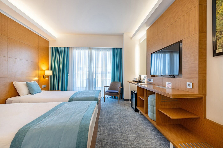 Bedroom 4, Tezmadra Hotel, Burhaniye