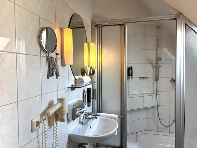 Bathroom 3, eXo Hotel Franka Bamberg - by NeVo Hotels, Bamberg