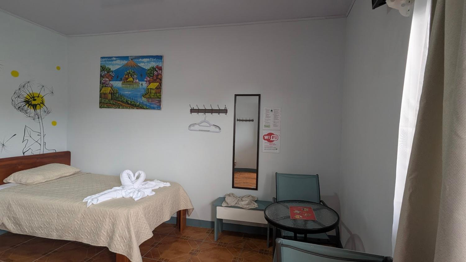 Bedroom 3, Red Frog Rooms, San Carlos