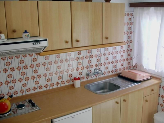 Private kitchen 5, ARETHOUSA, South Aegean