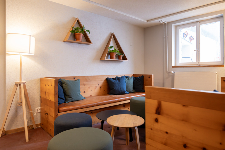 Public Area 2, Youth Hostel Zermatt, Visp