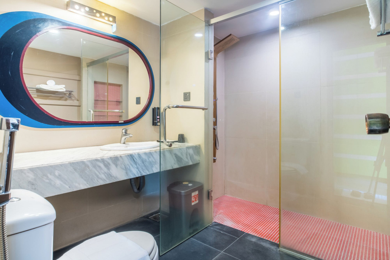 Bathroom 3, Resort Atlantis, Dhaka
