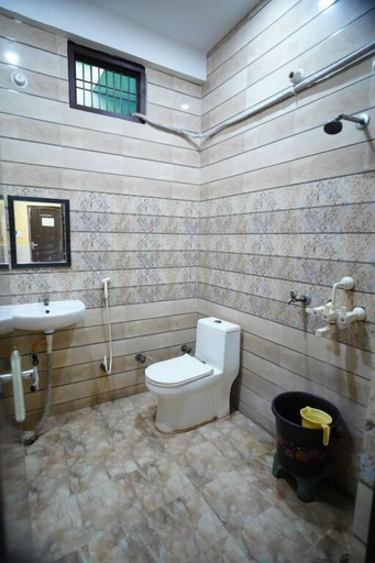 Bathroom 5, Omji Ashram - Pyare Mohan Dham, Mathura