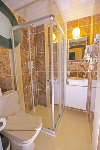 Bathroom 5, Hotel Bleu Nuit, Bodrum