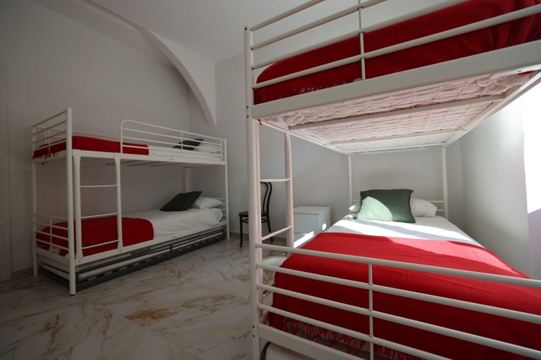 Bedroom 3, Hostel Bosmi Bed&language Liguria, Genova