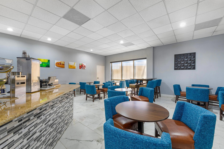 Food & Drinks 5, Quality Inn Columbus, MS, Lowndes