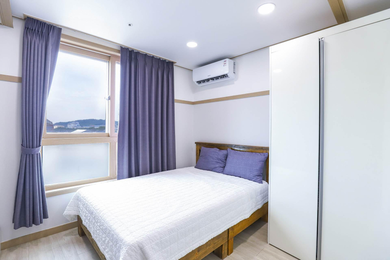 Bedroom 2, Boryeong 1820 pension, Boryeong