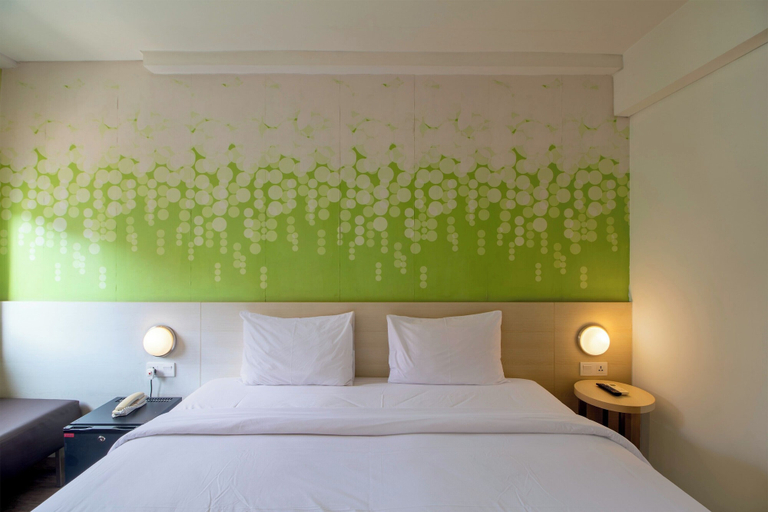 bedroom 9