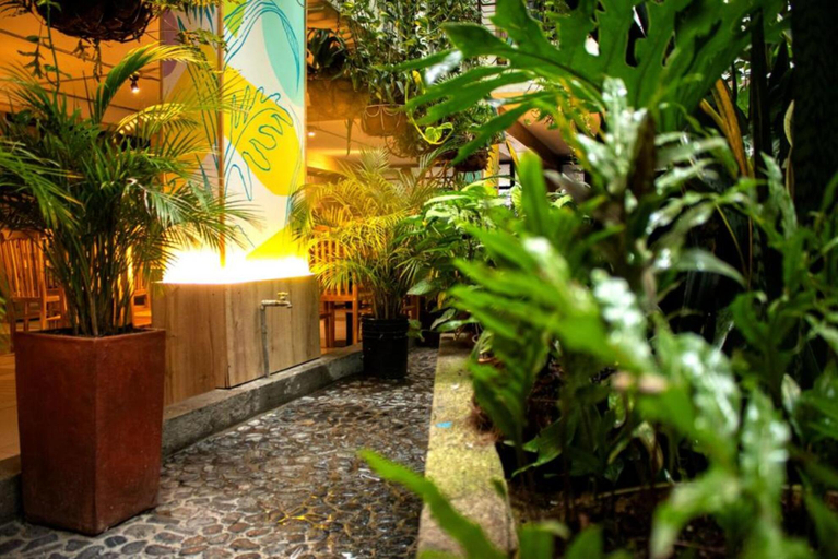 Public Area 3, Hotel Natural, Medellín