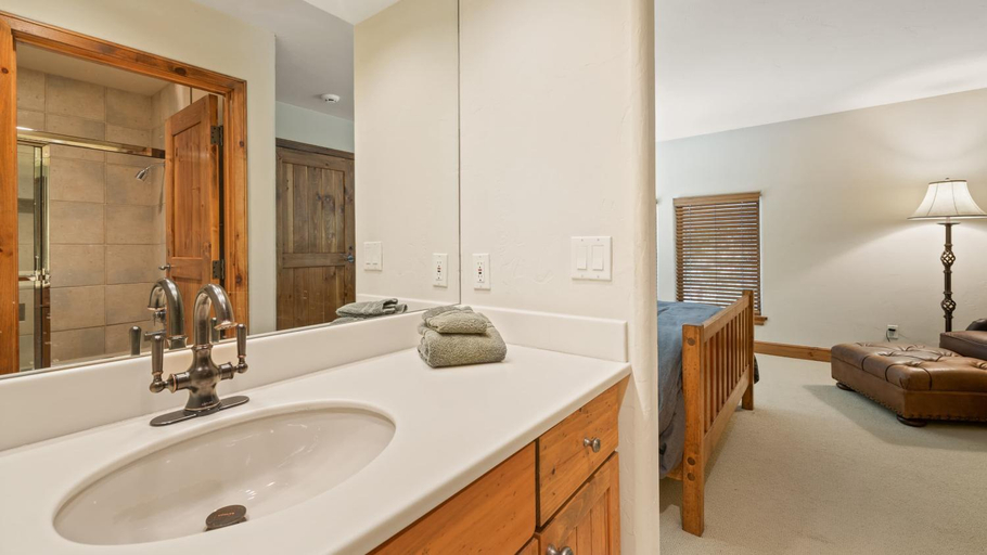 4, Navigator Lodge, Eagle