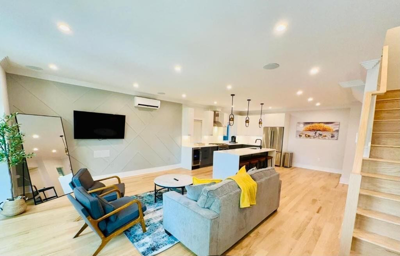 Living area 5, Modern 4BR 2.5BA Duplex For NYC, Jersey City