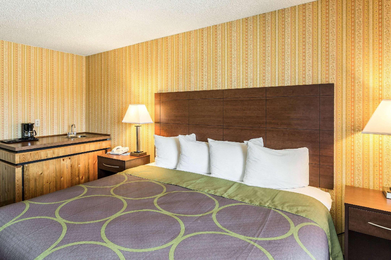 Bedroom 3, Rodeway Inn Leadville, Lake