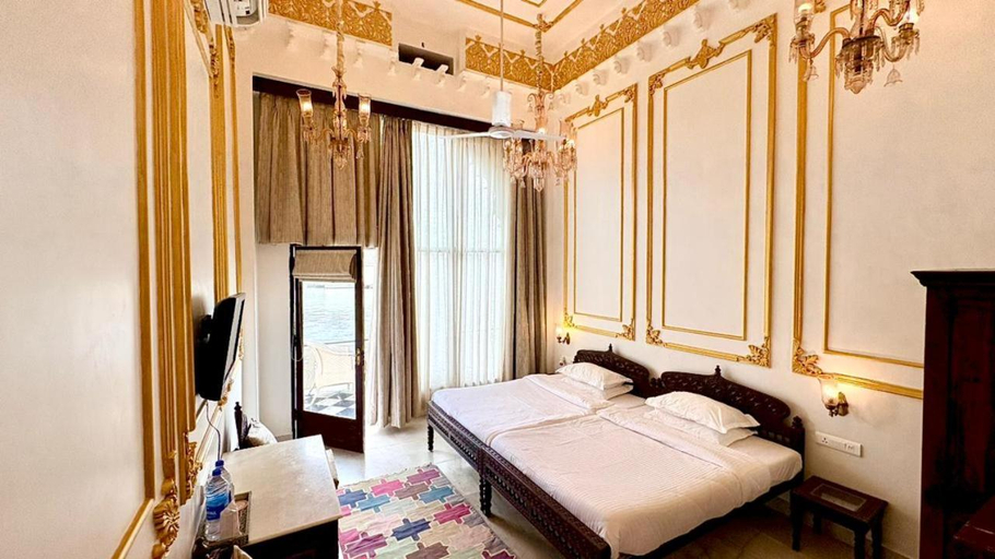 Bedroom 3, Lake Pichola Hotel, Udaipur