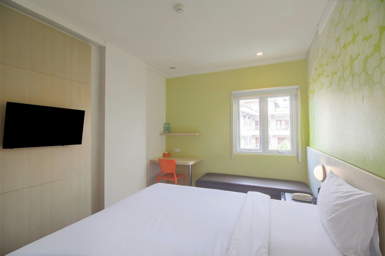 bedroom 13