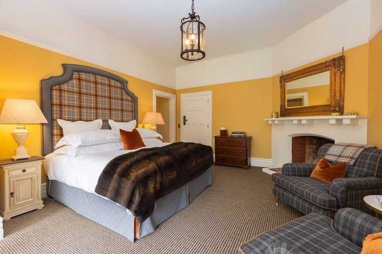 Room 3, Holme Station Homestead, Waimate