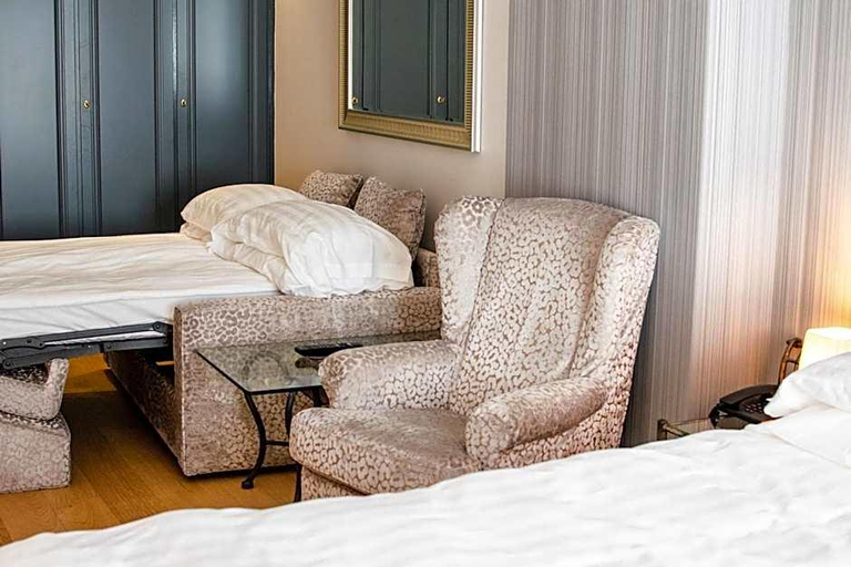 Bedroom 4, Du Lac, Como