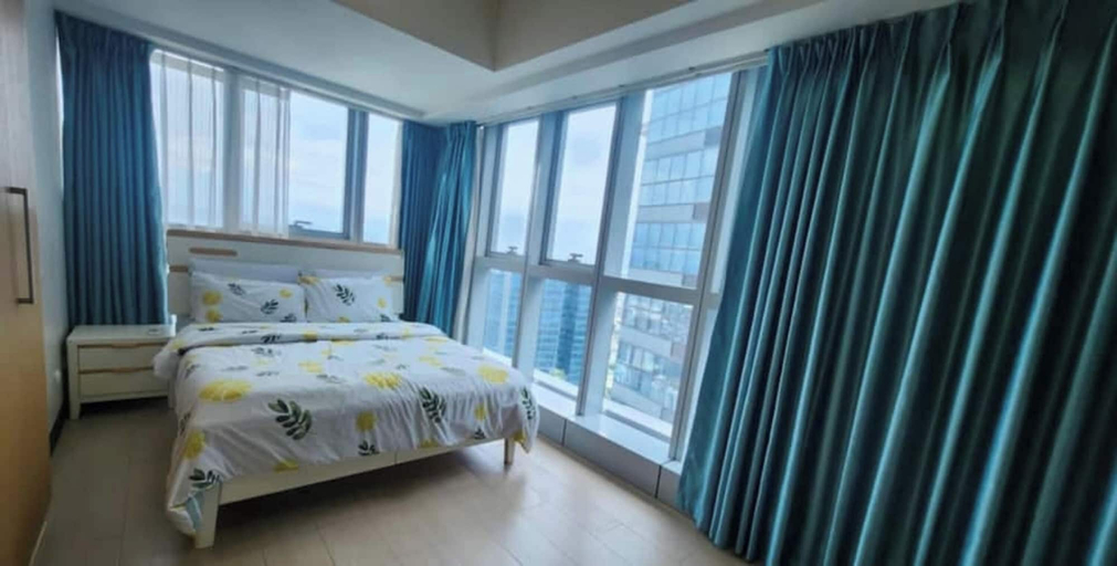 View from room, Spacious Living at Uptown Parksuites, Taguig