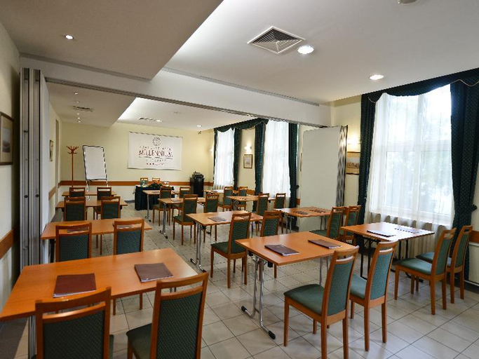 Food & Drinks 5, Hotel Millenium, Budapesti