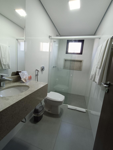 Bathroom 3, Safa Hotel, Foz do Iguaçu