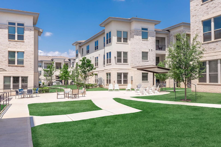 Property grounds 2, Landing Apartments Conroe Near Panorama Village, Montgomery