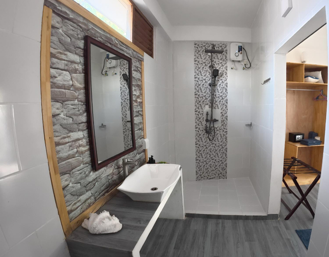 Bathroom 2, Adroit Sunset View, Kaafu Atoll